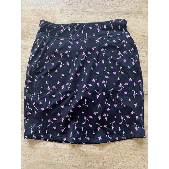 Belyn Key Golf Skort Stretch Black w/ Pink Cherries XXSmall NWT - Picture 1 of 9